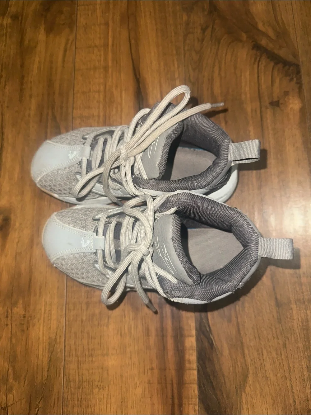 Kids size 13 Shaq Speed Demon Gray Lace-Up basketball shoes